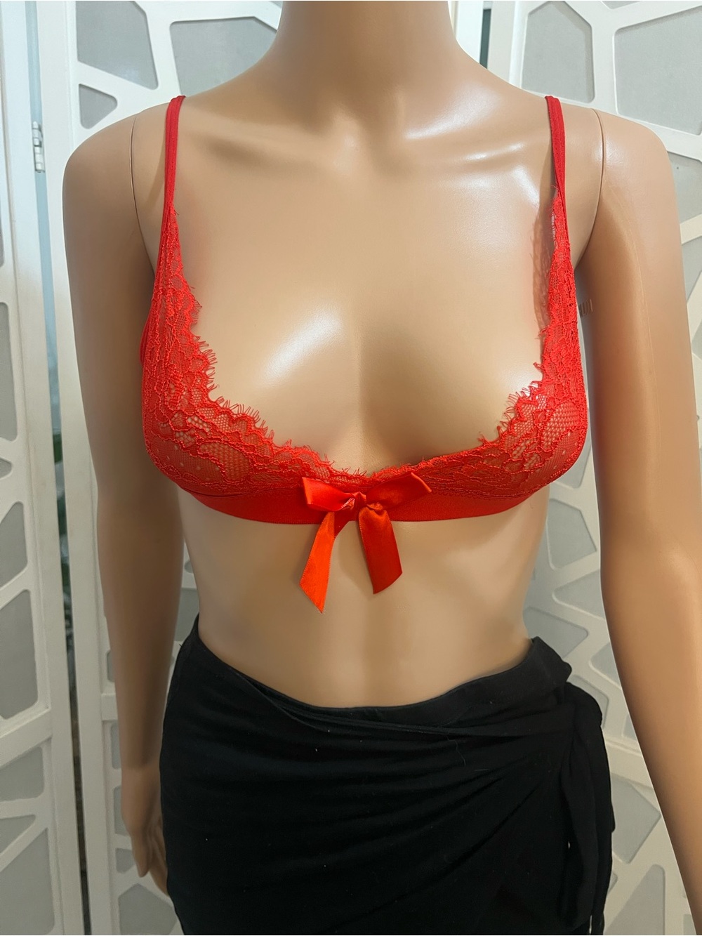 Women’s Red Sheer Lace Bralette Satin Bow Adjustable Straps Small S